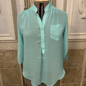 Penelope. Sz Large. Sheer Chiffon 3/4 Sleeve Pullover/Placket. Asymetric. B73